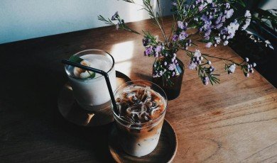 7 boissons glacées qui redéfinissent la fraîcheur estivale